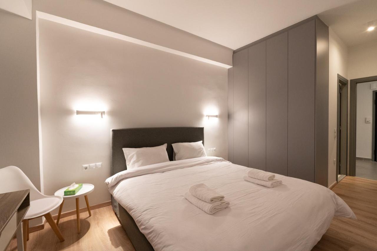 Liv - Luminous & Spacious In Pagrati * Athens