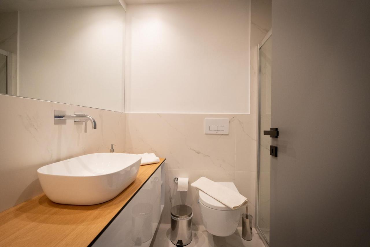 Liv - Luminous & Spacious In Pagrati *